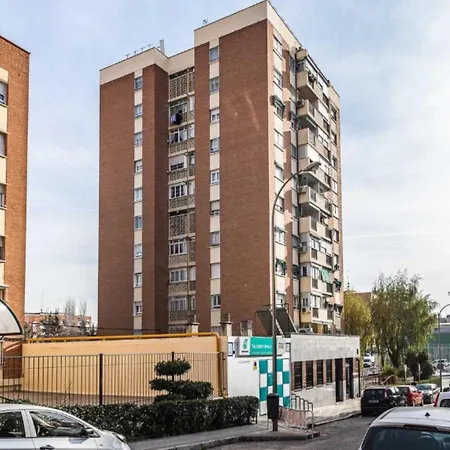 Acogedor Y Encantador Refugio Cerca De Ifema Madrid Buitenkant foto